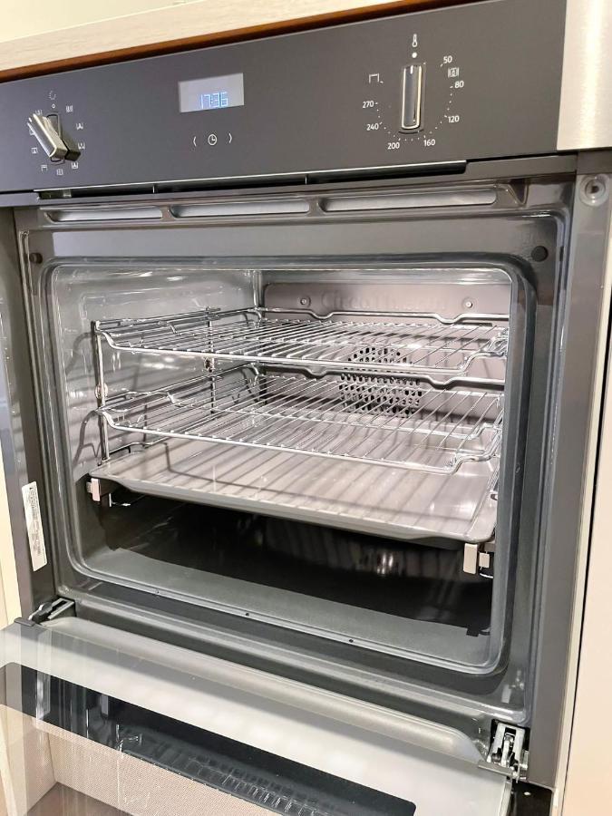 Brand New Modern Flat Apartment
